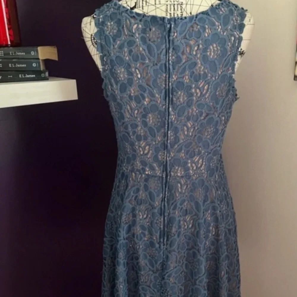 City Studio Crocheted Lace (fully lined) Dress - Size 13 - Blue - EUC - Picture 7 of 10